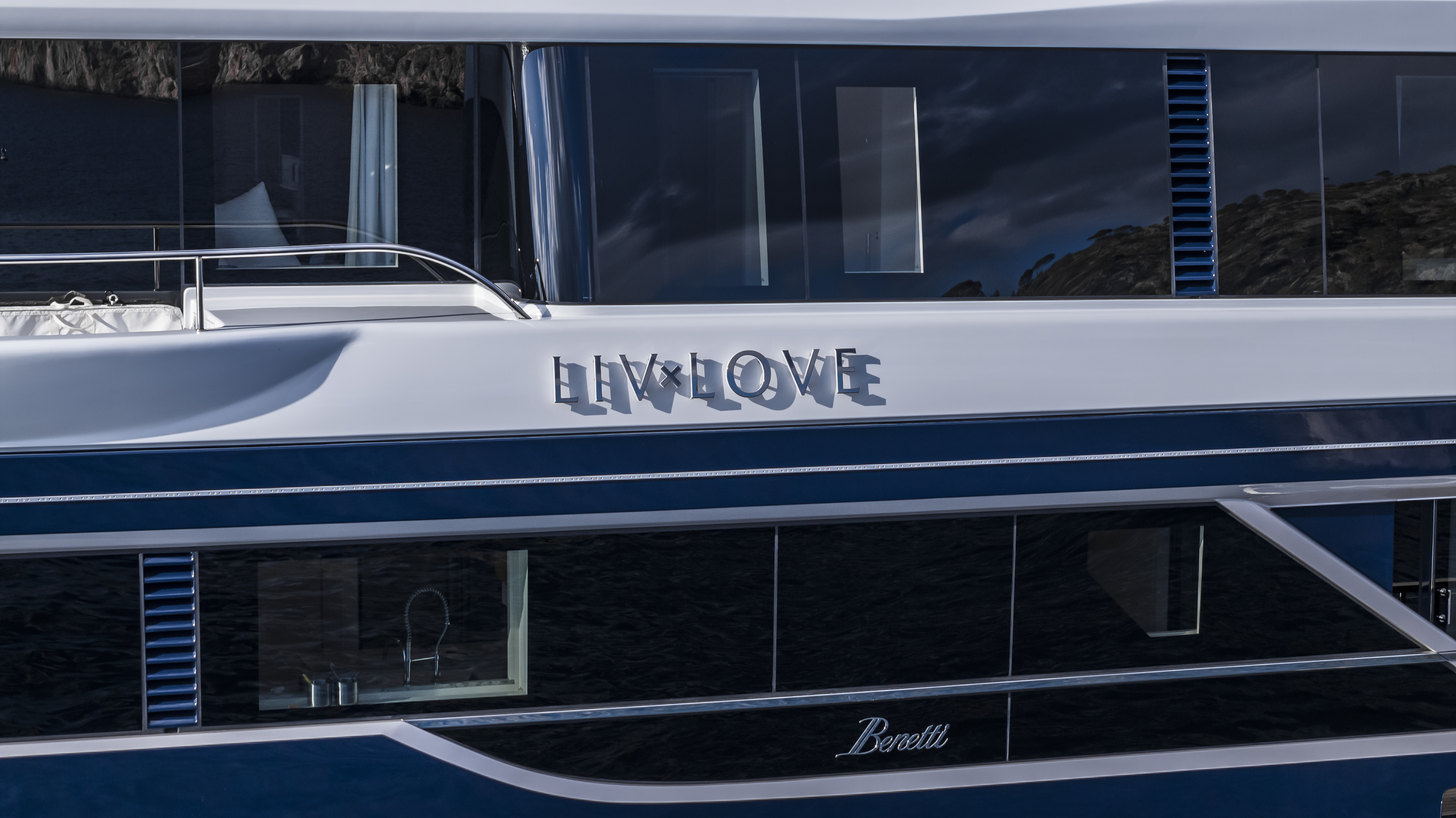 LIV LOVE Benetti design